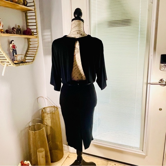 Givenchy Black Open Back Knee Length Tee Shirt Bodycon Viscose Dress Size 6 - Picture 2 of 16